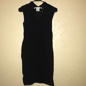 Black Sleeveless Fitted V Neck Dress Max Studio M